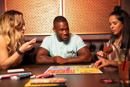 How to Plan the Best Game Night with an Artistic Twist