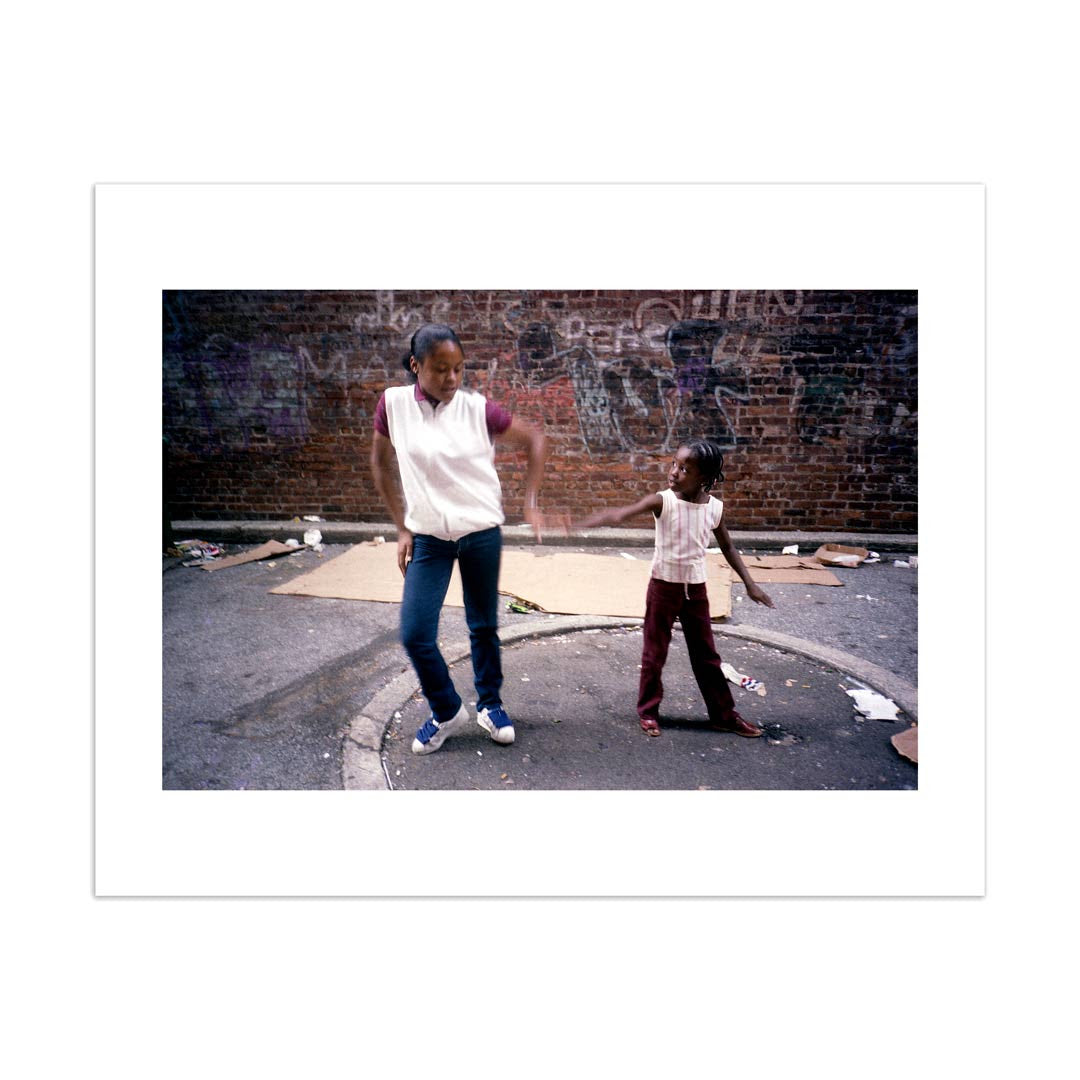 Henry Chalfant Pass The Wave - Print